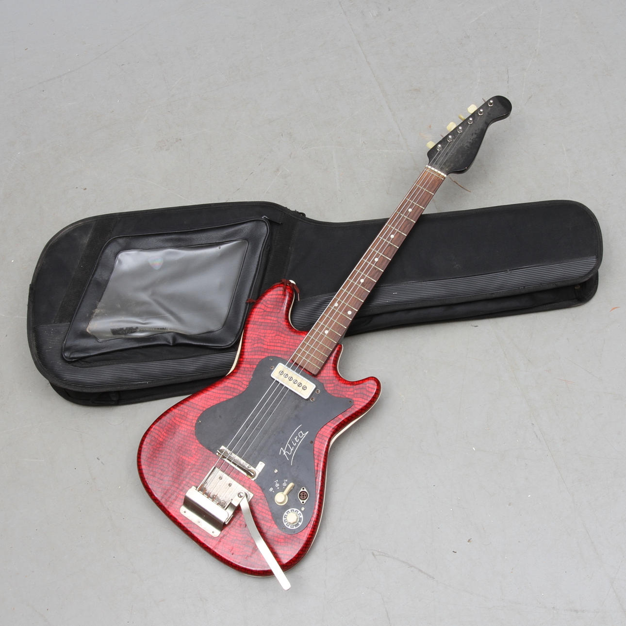 ELGITARR, Klira, Tyskland, 1900-talets andra hälft.