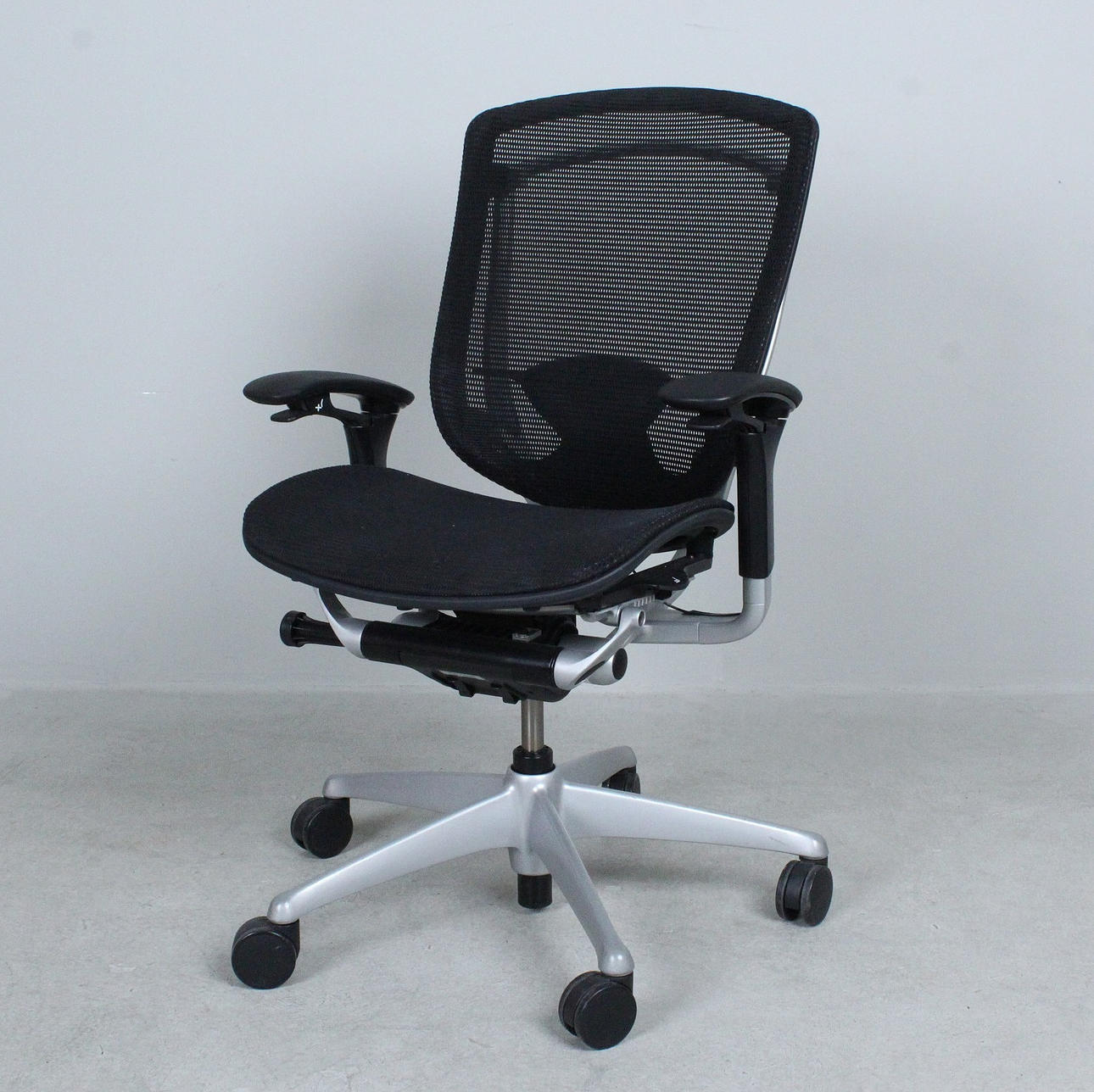 OKAMURA. Ergonomisk kontorstol/Kontorstol, model 'Contessa'.