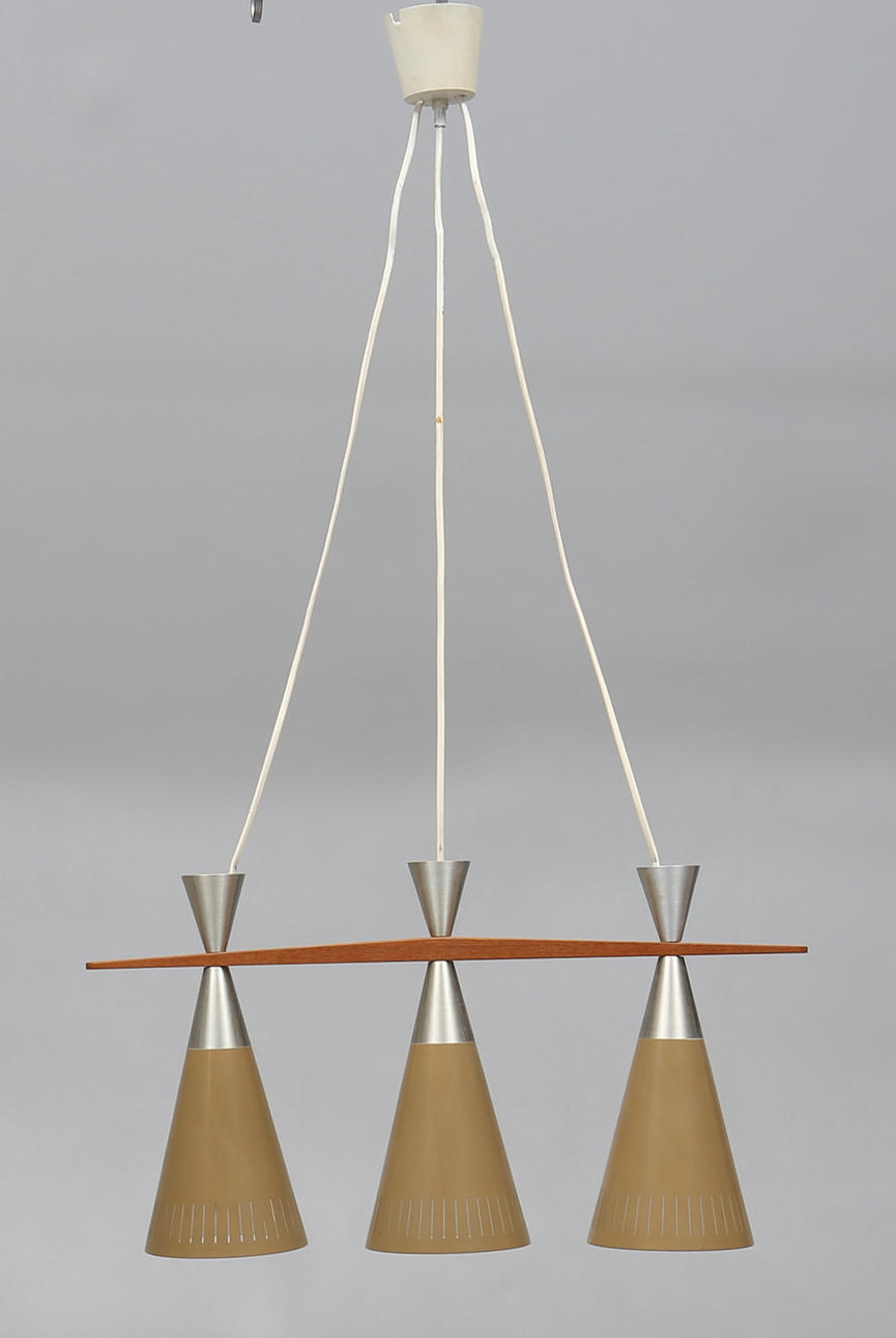 TAKLAMPA, teak samt plåt, okänd formgivare, 1950/1960-tal.