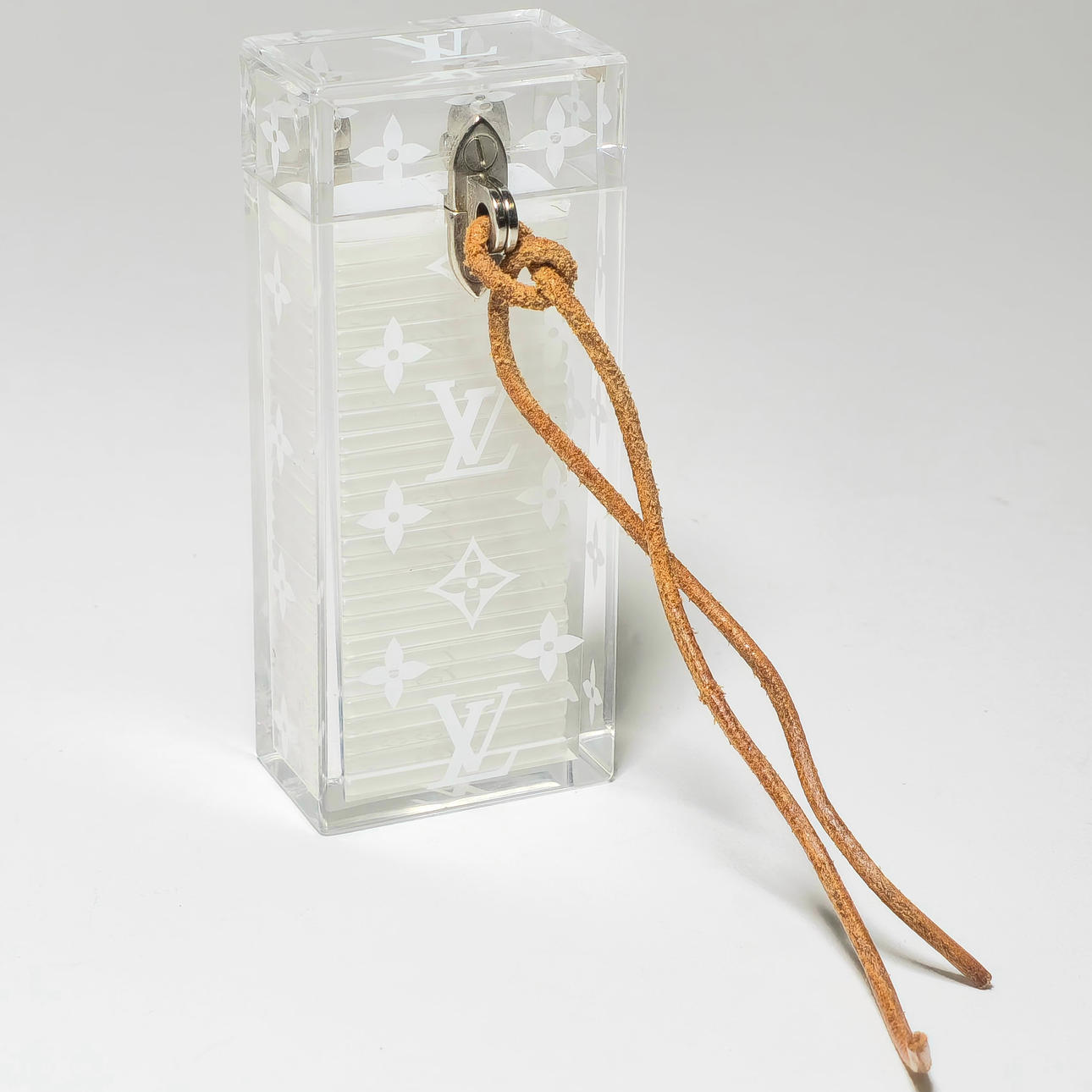 LOUIS VUITTON DOMINOS非売品 ノベルティ LOUIS VUITTON DOMINO SET IN PLASTIC. Miscellaneous - Miscellaneous