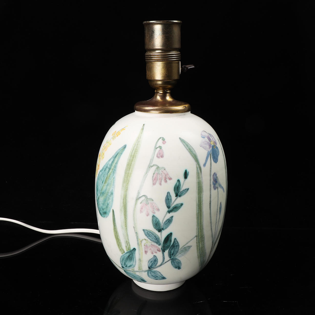 CARL-HARRY STÅLHANE. A stoneware table lamp, Rörstrand.