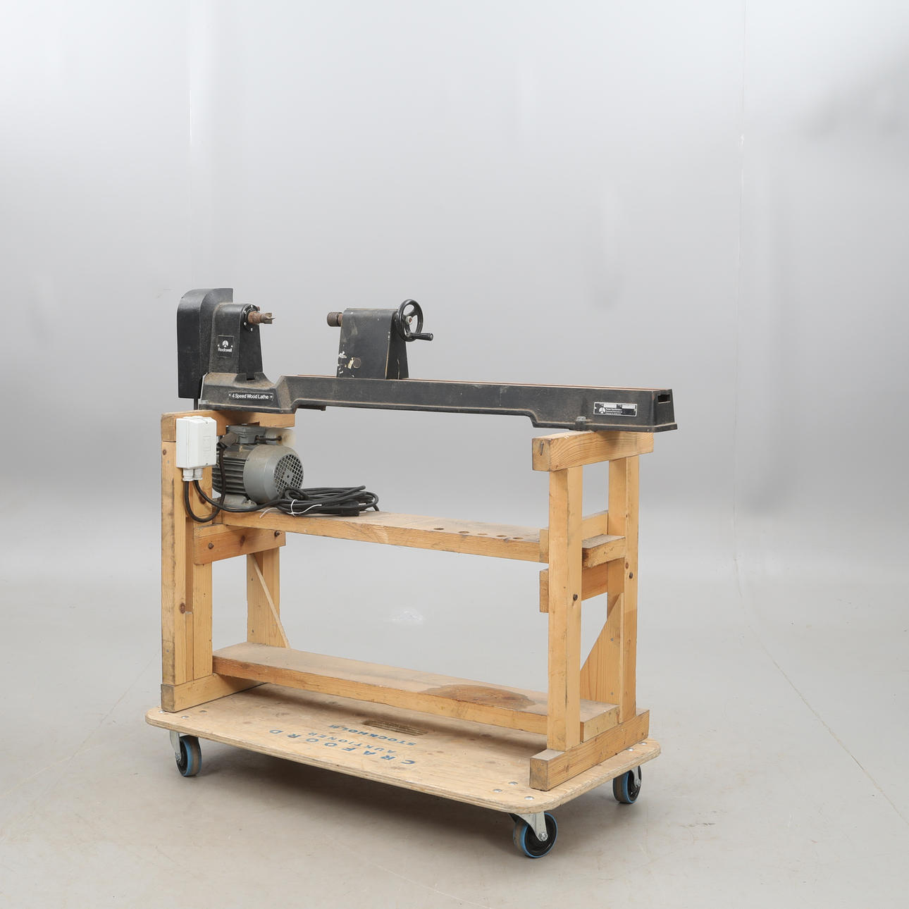 TRÄSVARV, Rock well.