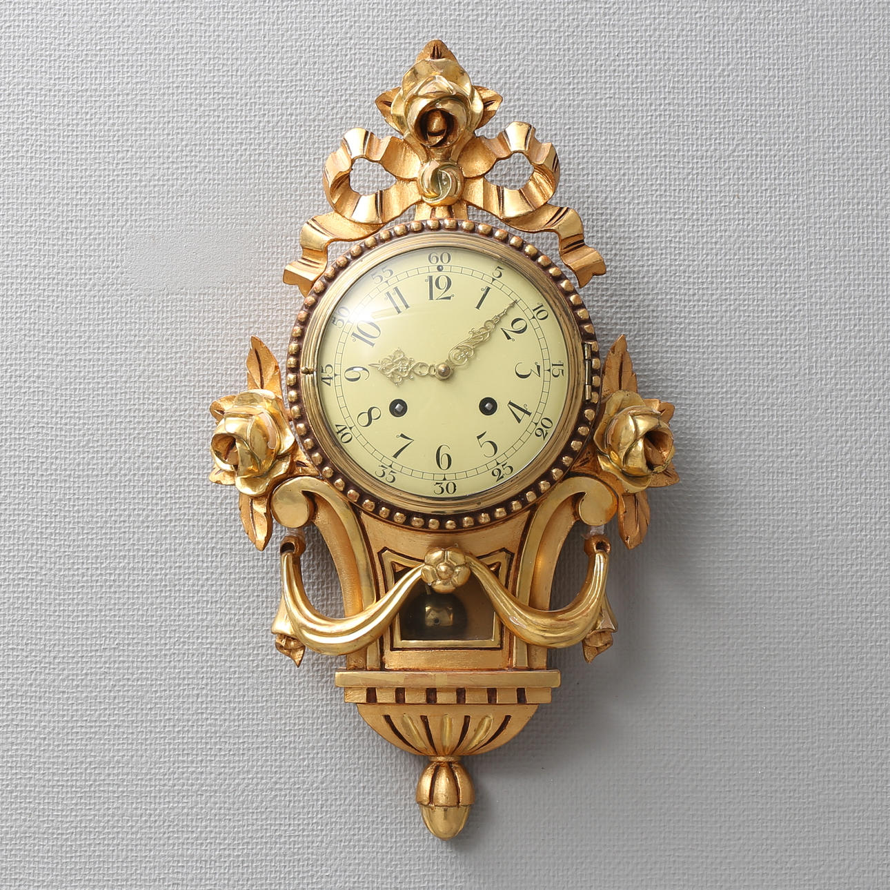 PENDYL, förgylld, 1900-talets mitt.