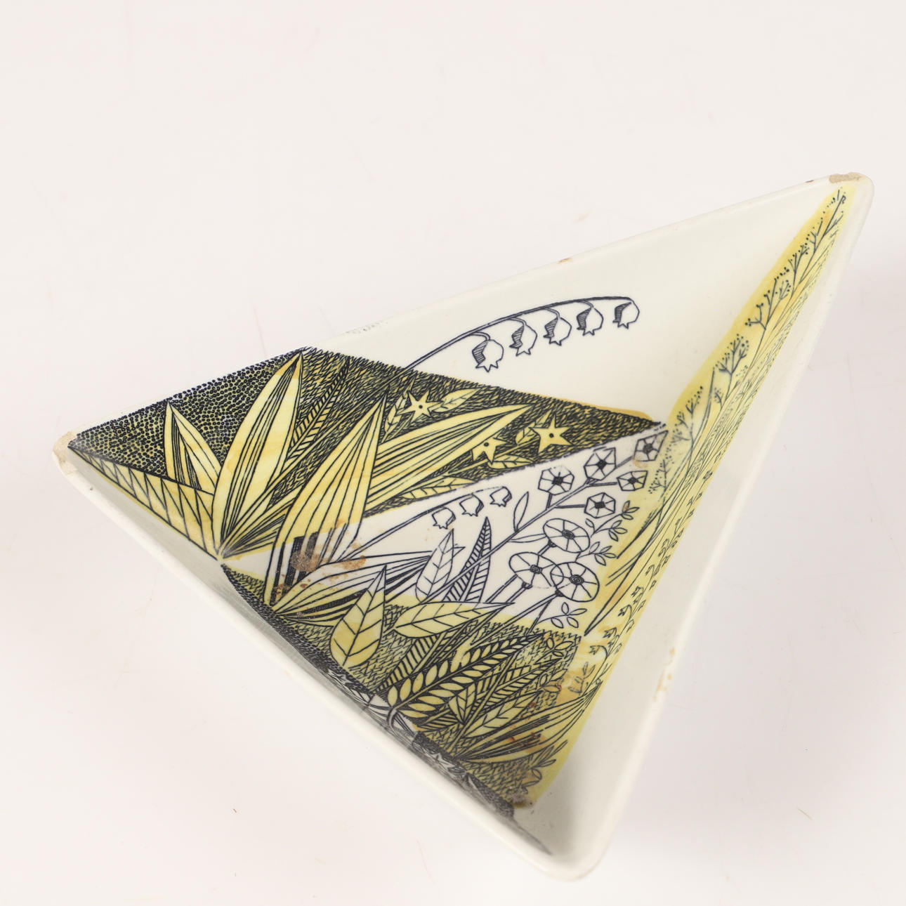 LARS THORÉN. Schale, „Triangla“, Rörstrand.