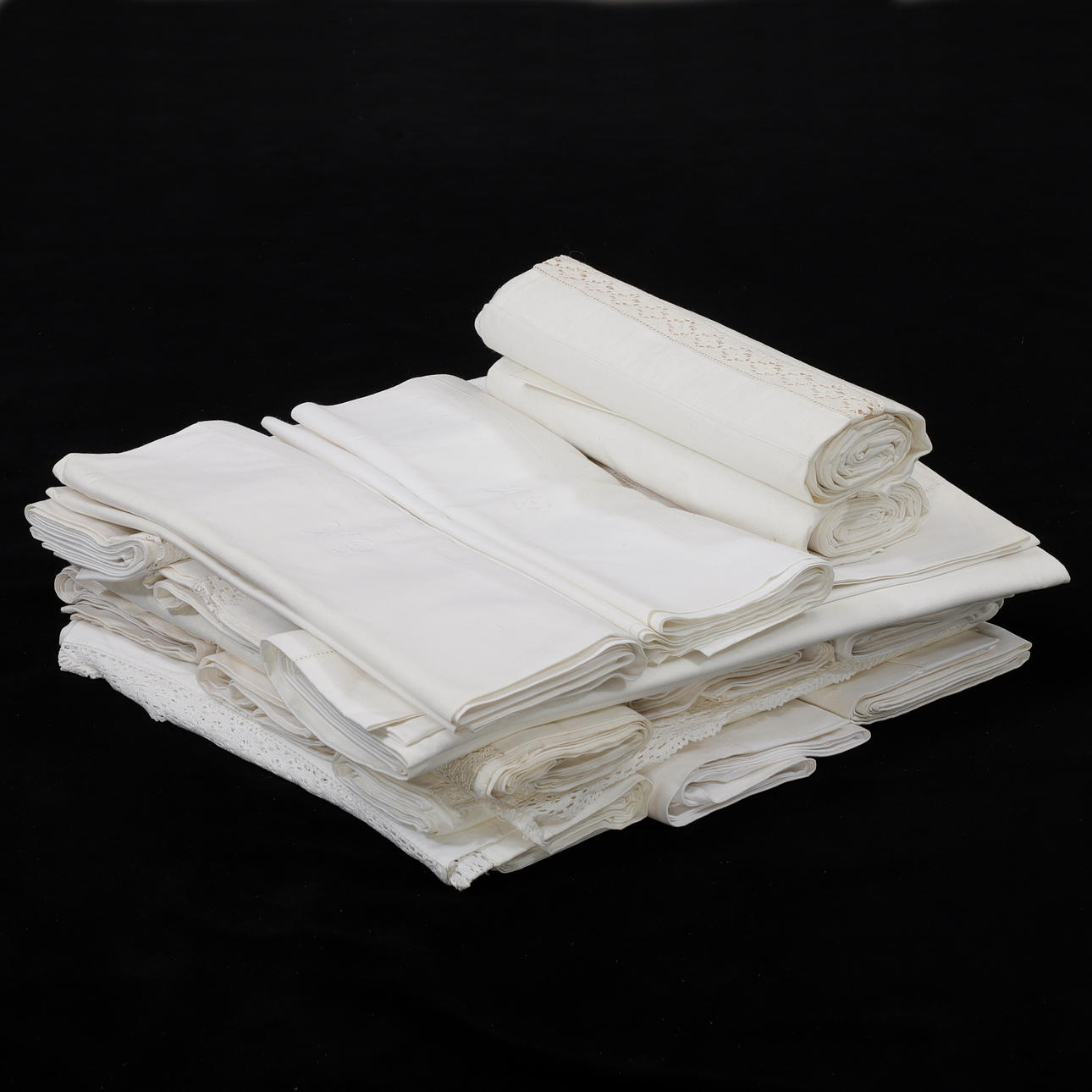 SHEETS, 16 pcs, with lace and embroidery, linen.