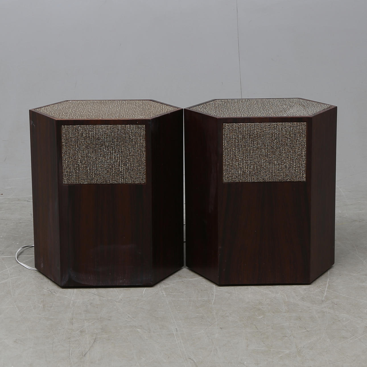 HÖGTALARE, ett par, märkta AB Ljudmiljö.