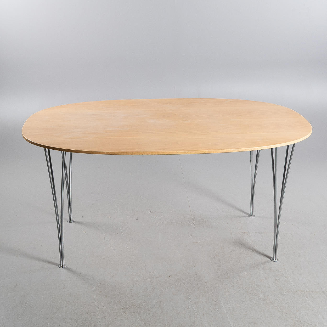 BRUNO MATHSSON & PIET HEIN. Table “Superelips”, Fritz Hansen, 1987.