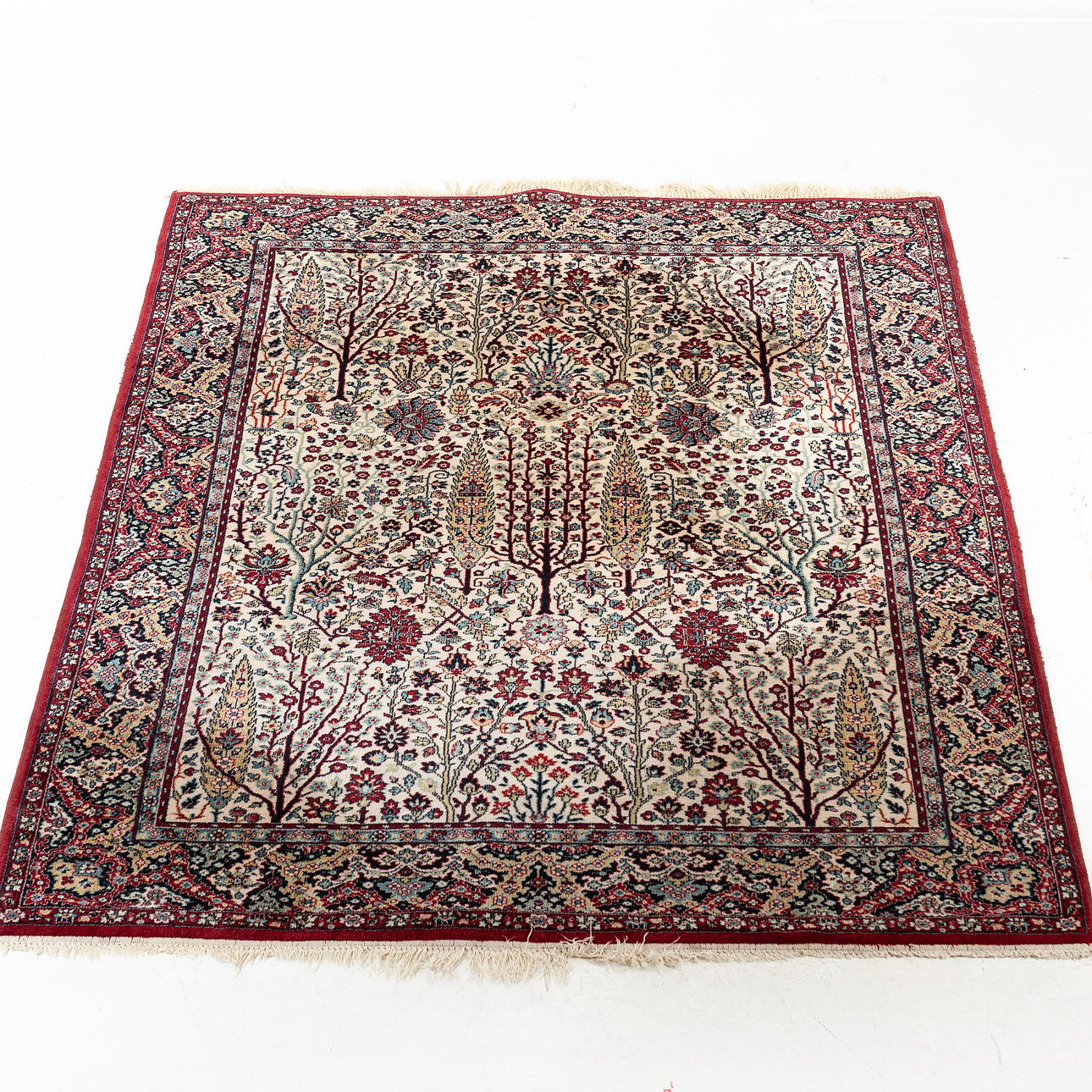 CARPET, marked Keshan Super, ca 245 x 170 cm.