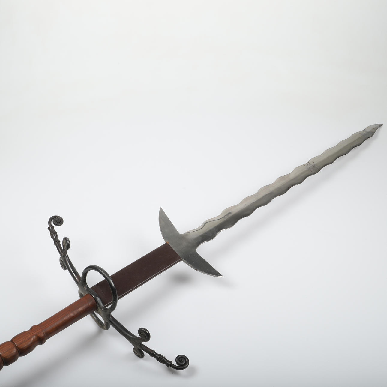 Espada a dos manos, siglo XX, réplica.