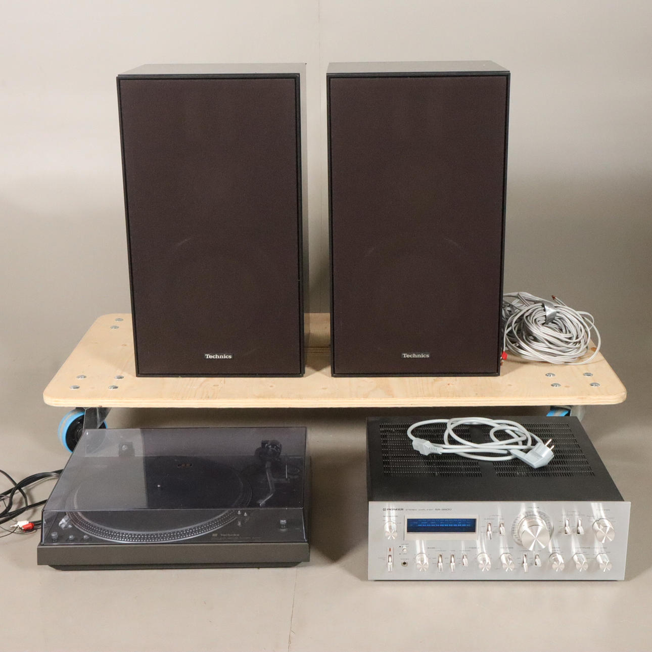 STEREODELE Teknik og Pioneer.