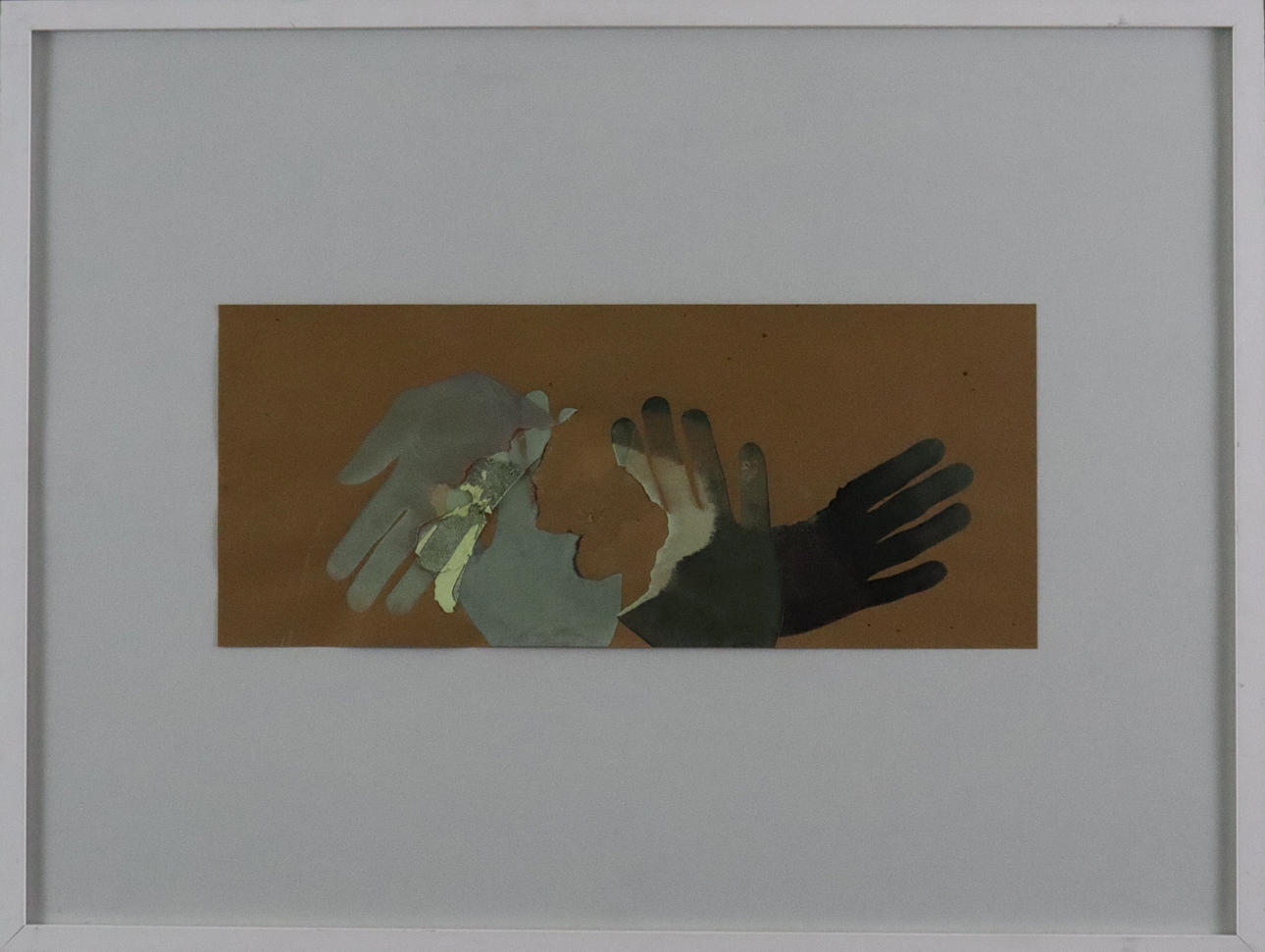 - FISCHER, BERND. - "Handspiel", 1995, Siebdruck mit Collage.