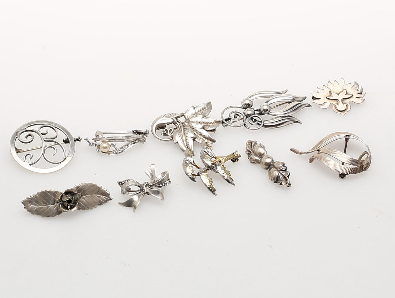 BROSCHER, 10 st, silver.