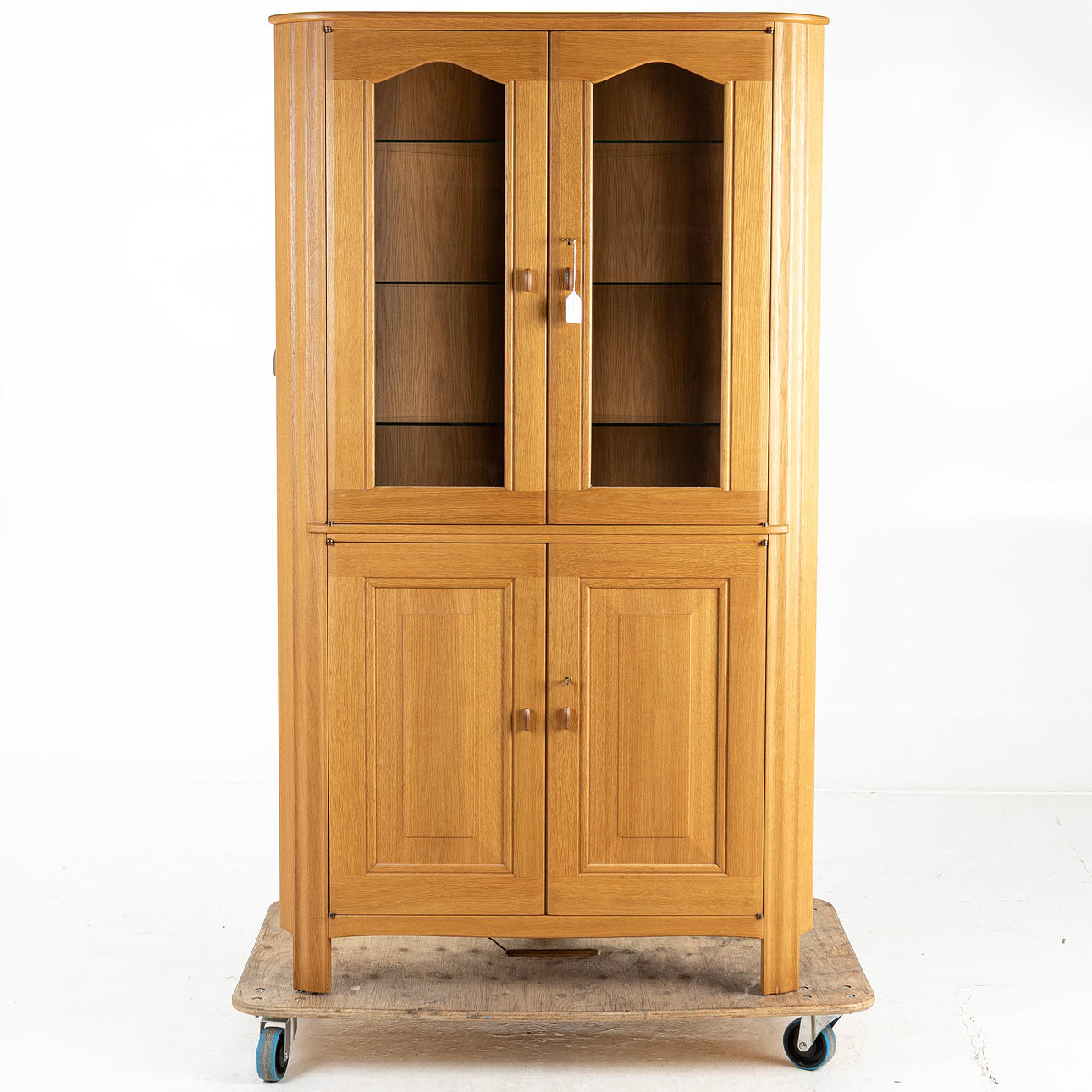 CARL MALMSTEN. Corner cabinet, oak, “Capella”.