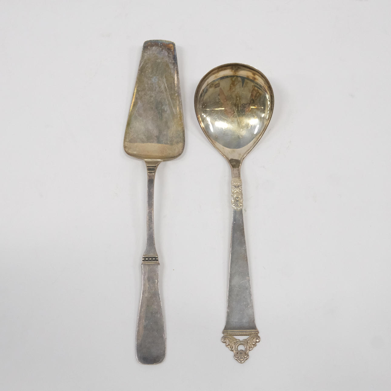 CAKE SHOVEL AND LADLE, SILVER.