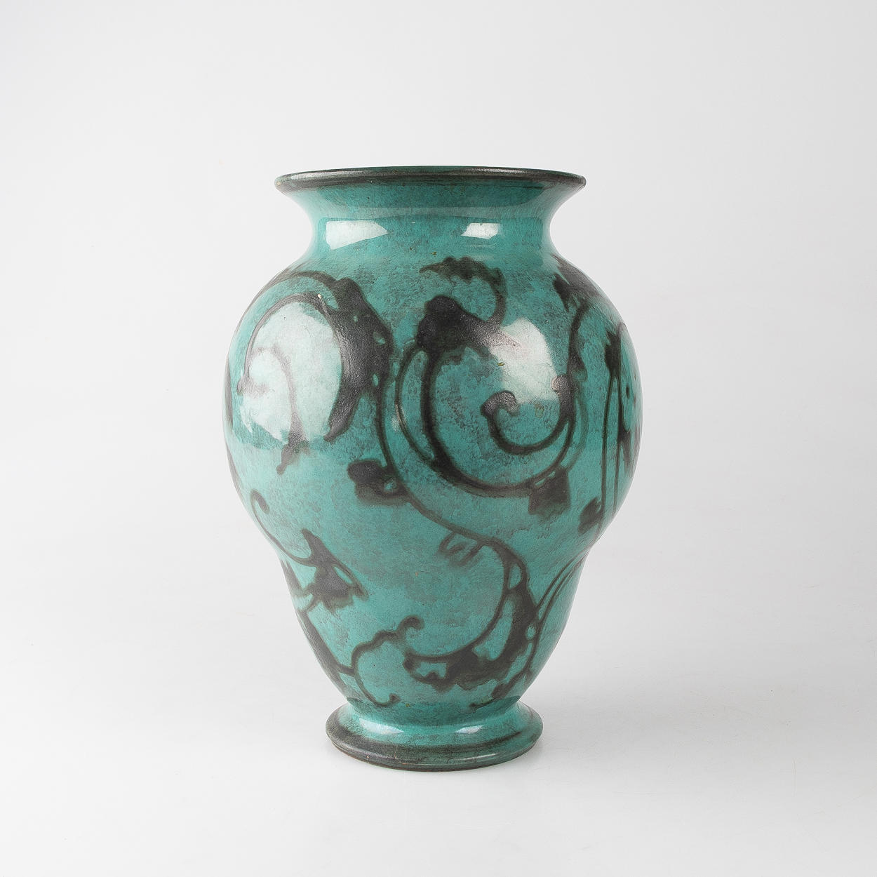 GARBRIEL BURMEISTER. Vas, "Broque", signerad.