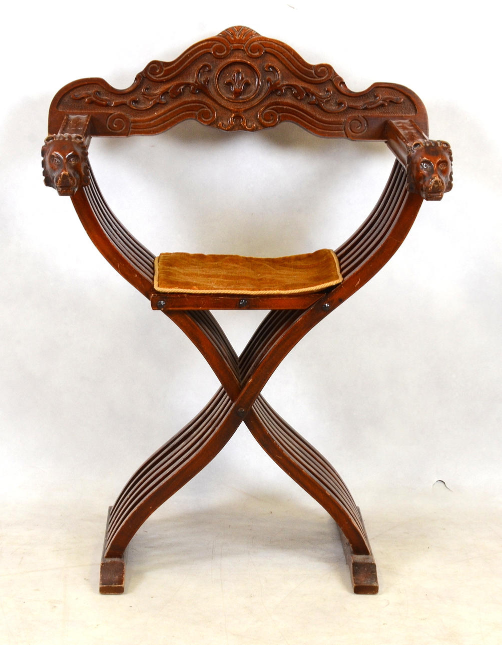 KARMSTOL, så kallad Dantestol, 1900-talets slut.