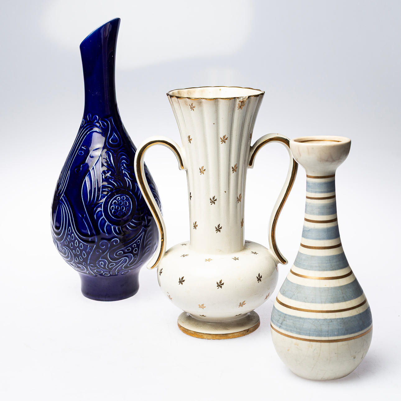 VASER, 3 st b.la Gefle Porslinsfabrik.