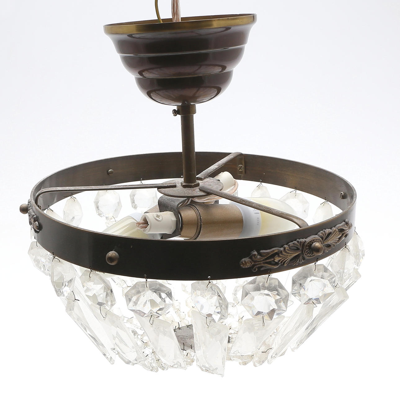 TAKLAMPA, metall/prismor, 1900-tal.