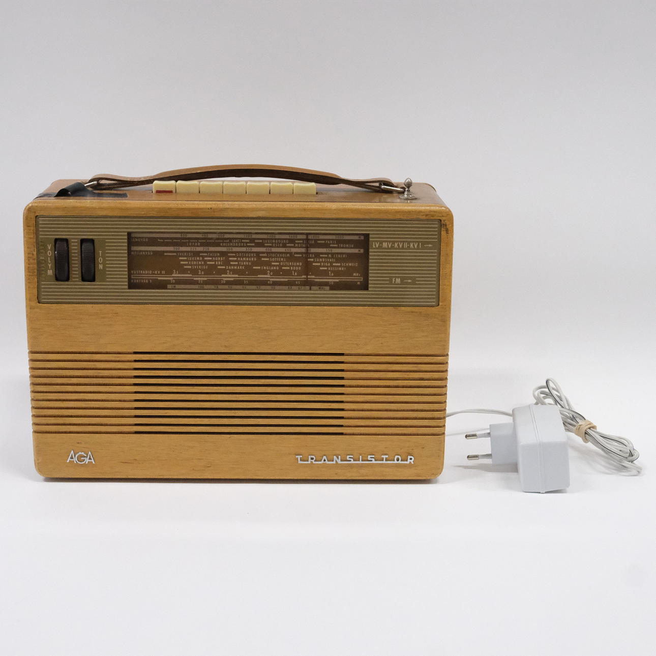 RADIO, AGA TRANSISTOR, TYPE 3360.