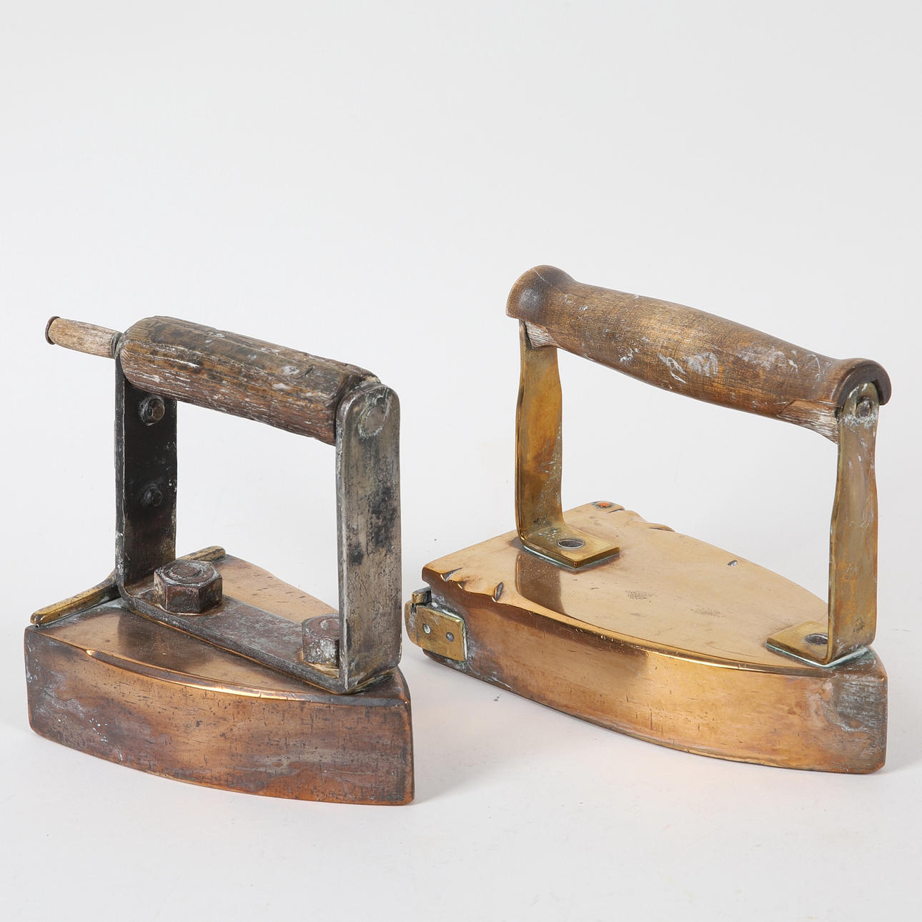 Ein Satz von 2 Lötkolben aus Messing, einschließlich Kielleberg.