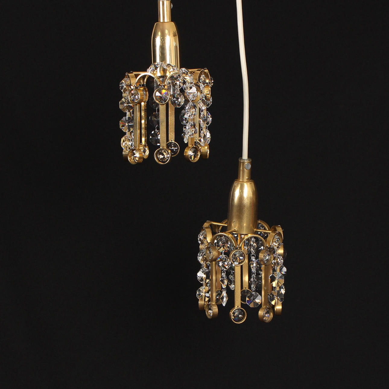 FÖNSTERLAMPOR, 2 st, Kristall/mässing.