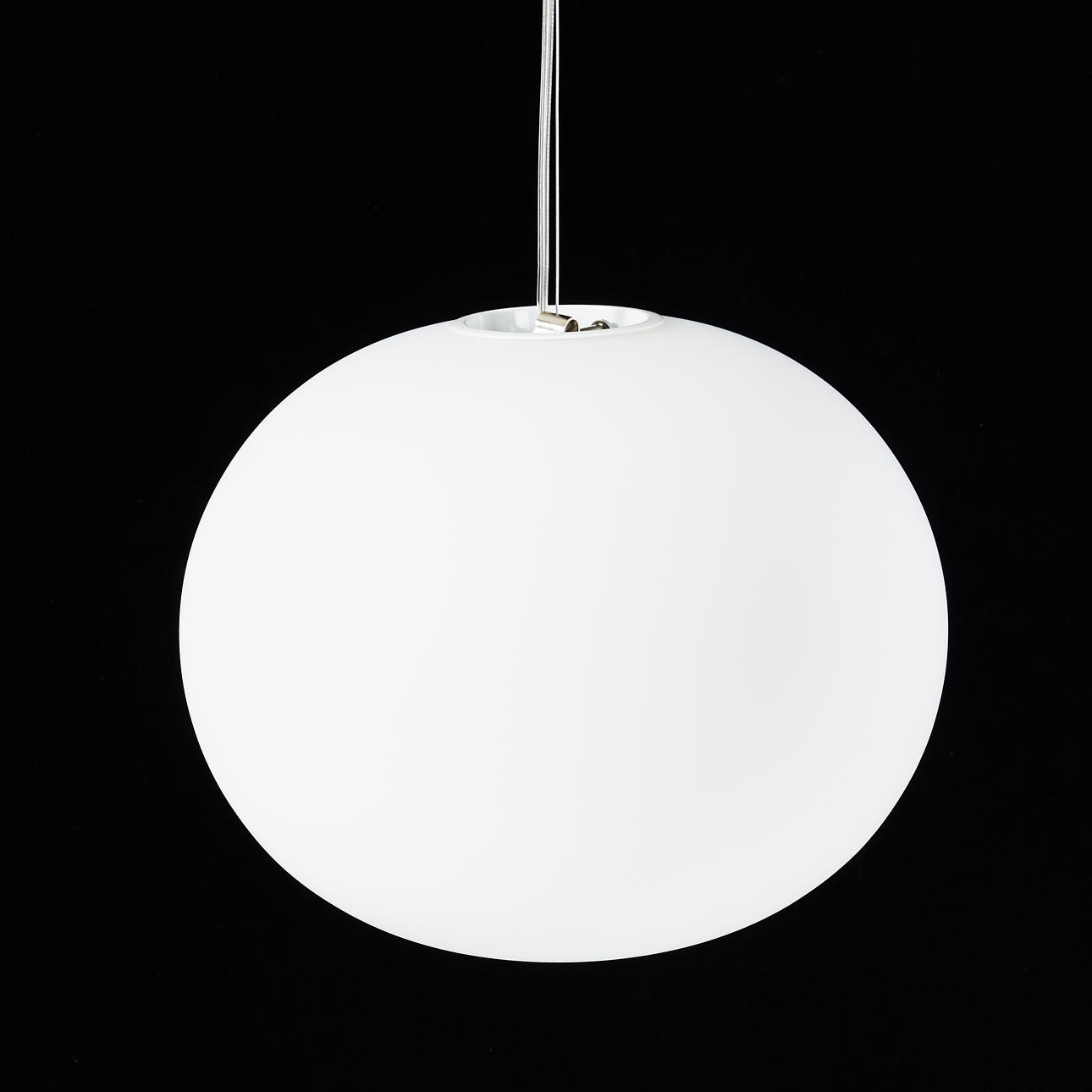 JASPER MORRISON. Deckenlampe, „Glo-Ball Suspension“, Flos.