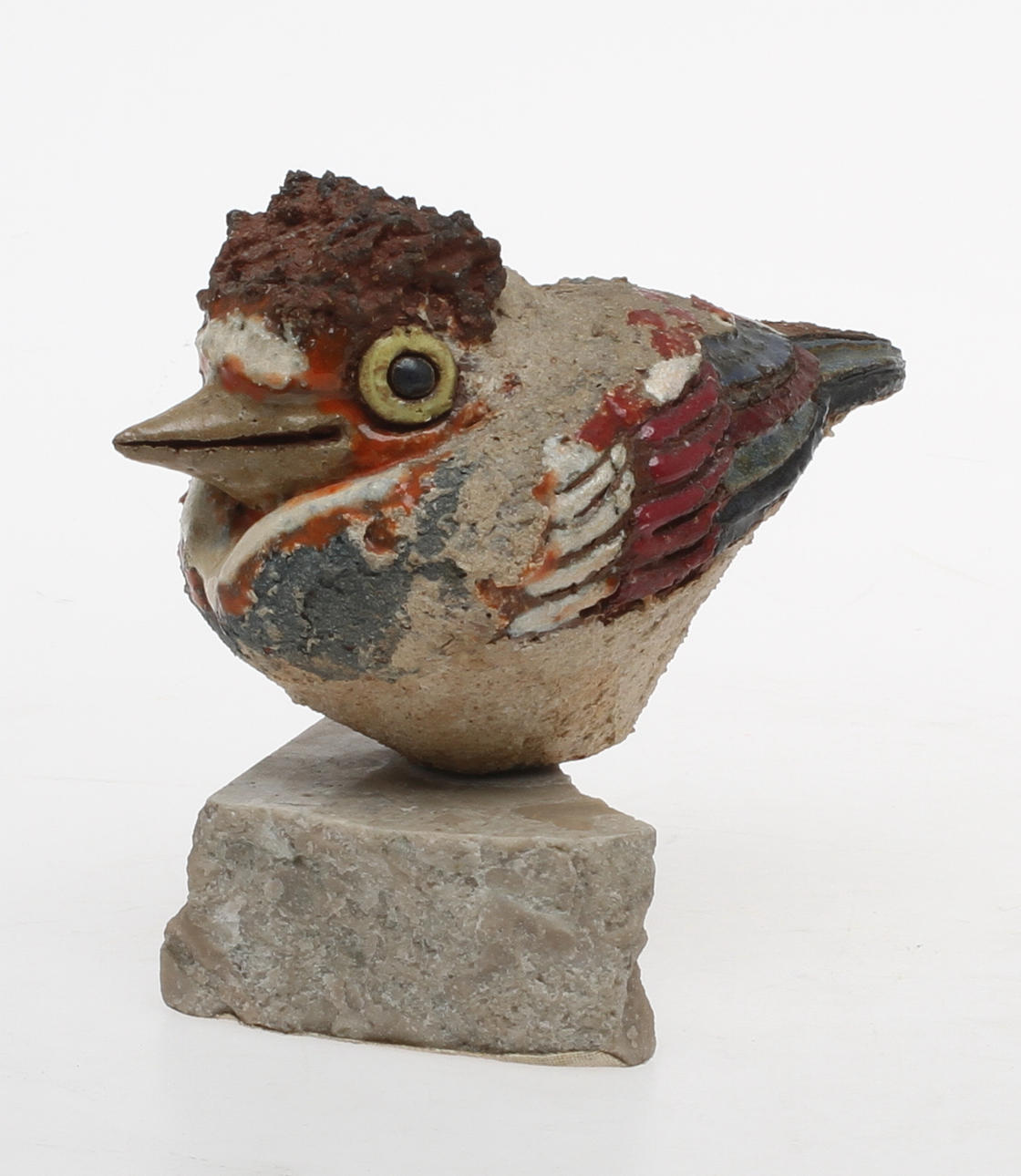 TYRA LUNDGREN. Skulptur, fågel, stengods på stensockel, signerad.