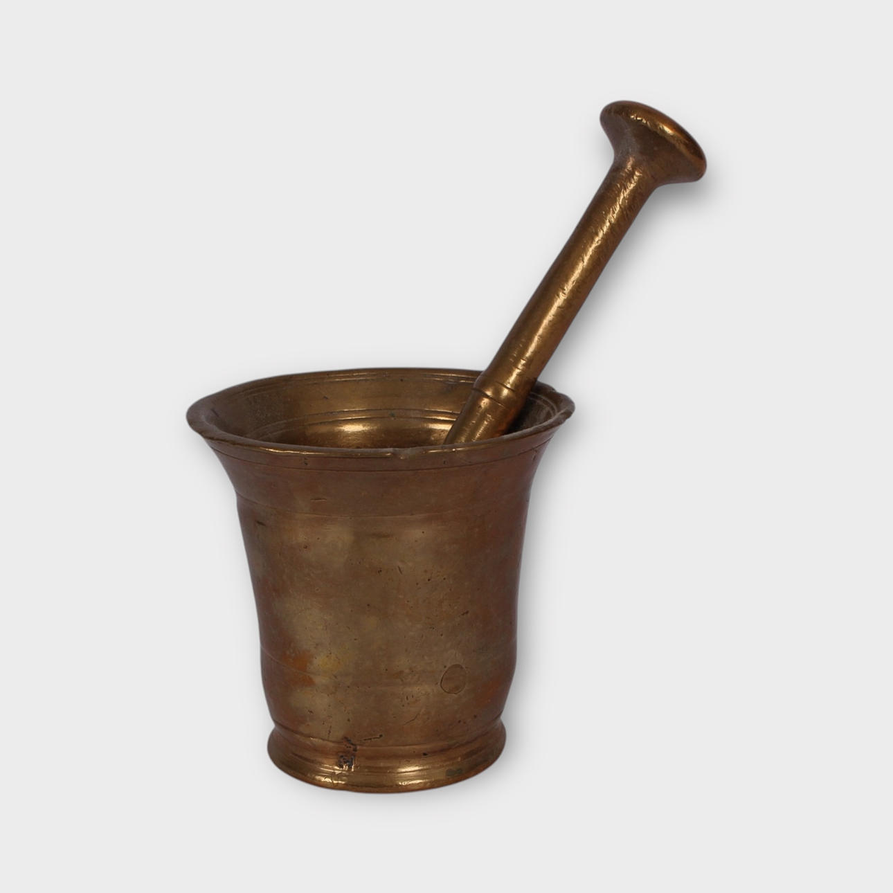 MORTEL MED STÖT, mässing, 1900-tal.