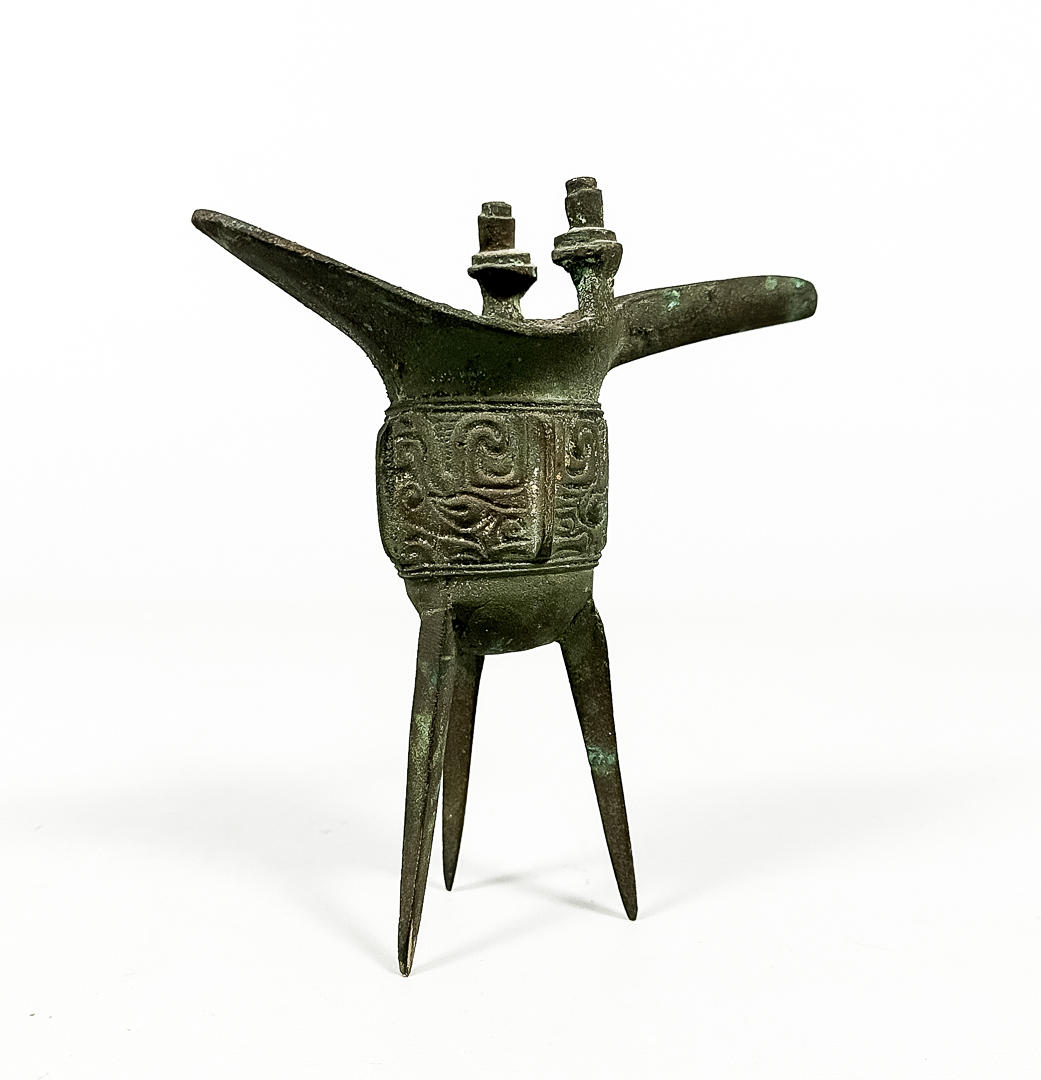WINE OFFERWARE, bronze, China.