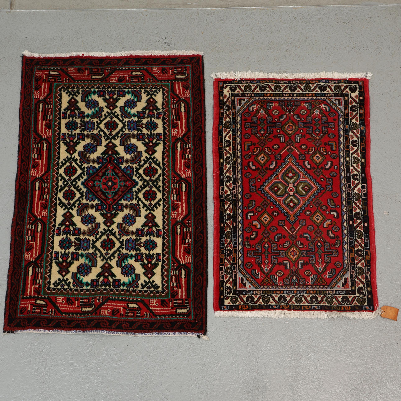 TEPPICHE, 2 Stück, handgeknüpft, Hamadan, Persien.