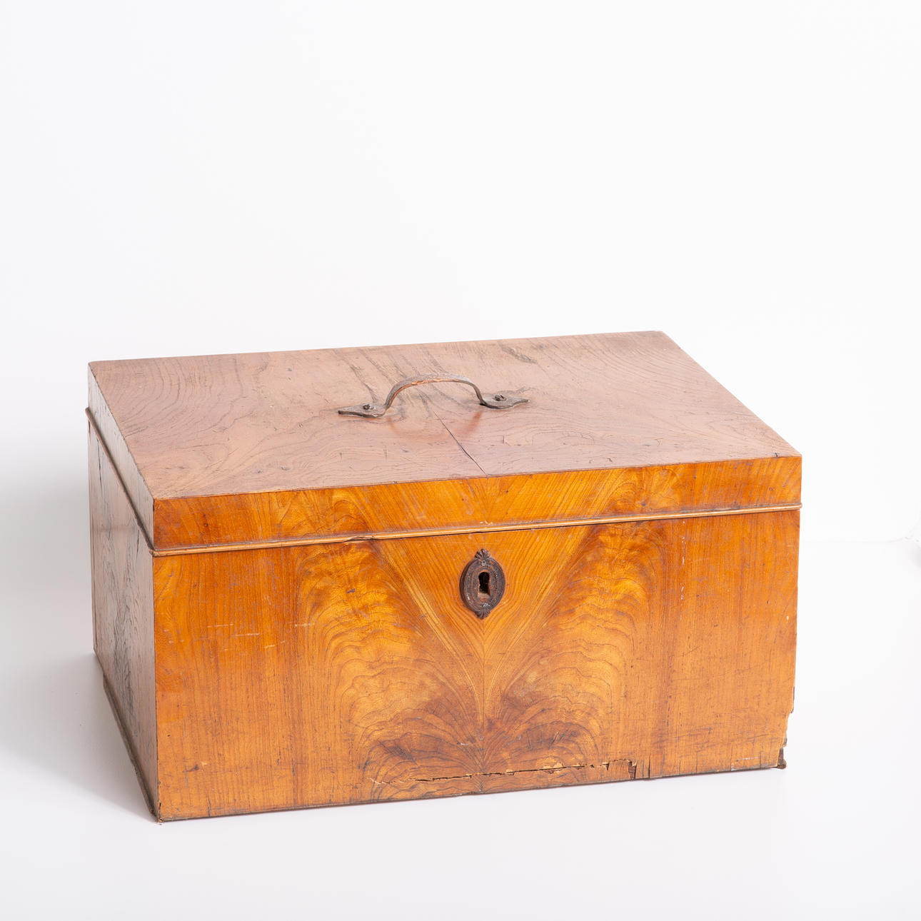 SUGAR BOX, with knife and pliers.