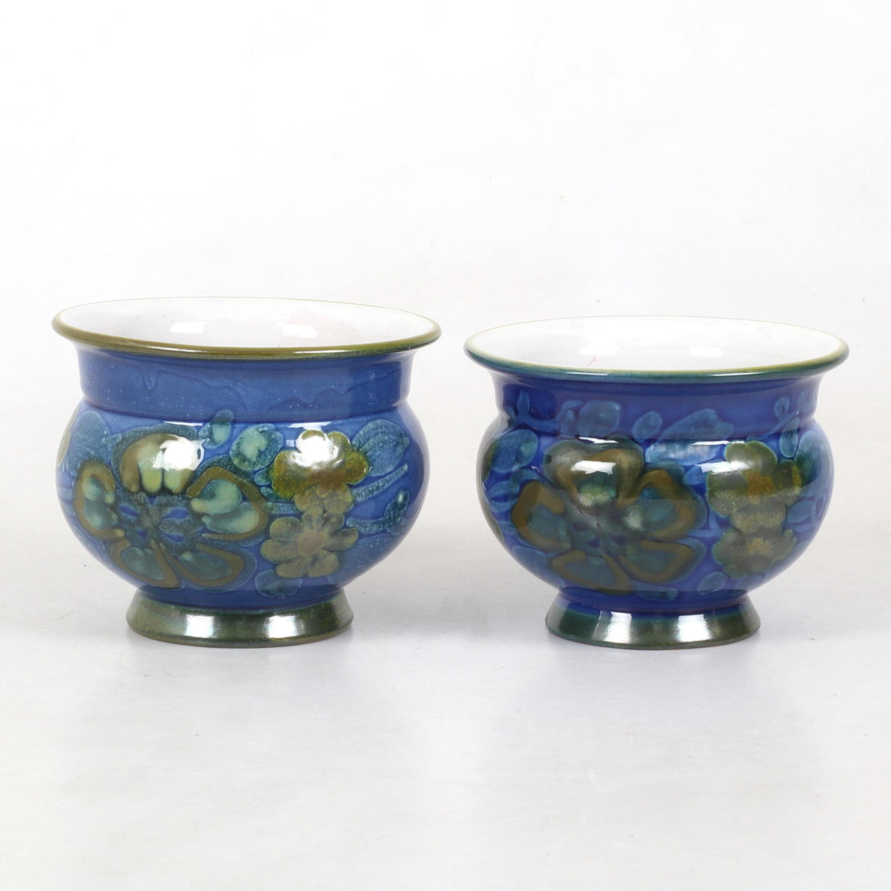 Two ceramic outer lining, probably Bellini, Italy.