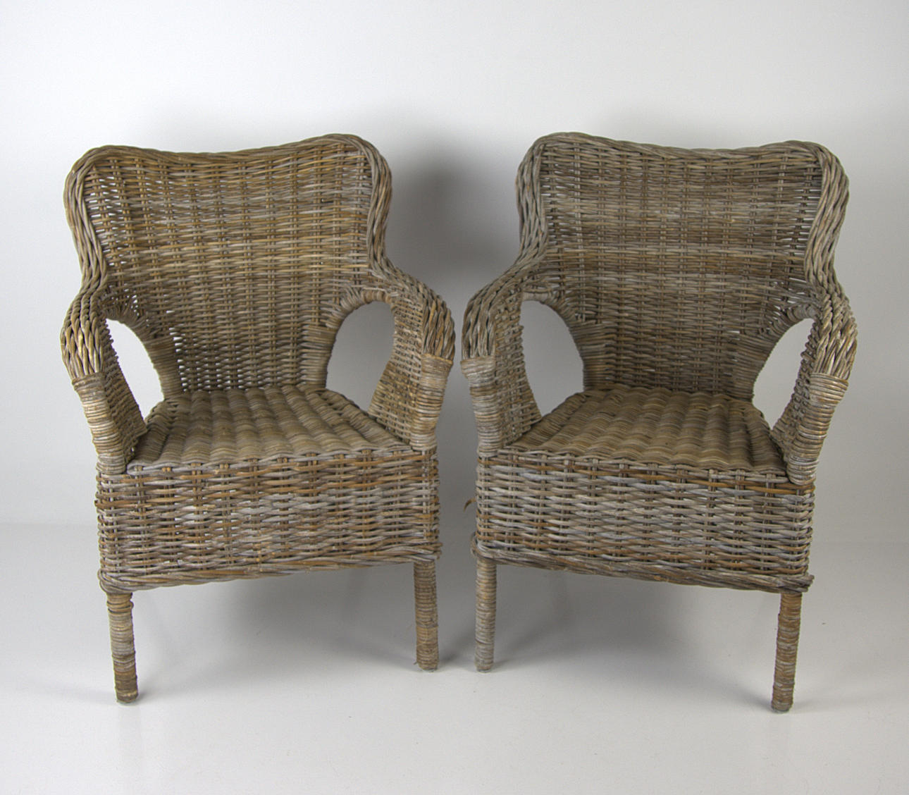 Ein Paar Rattansessel, „Byholma“, IKEA, modern.