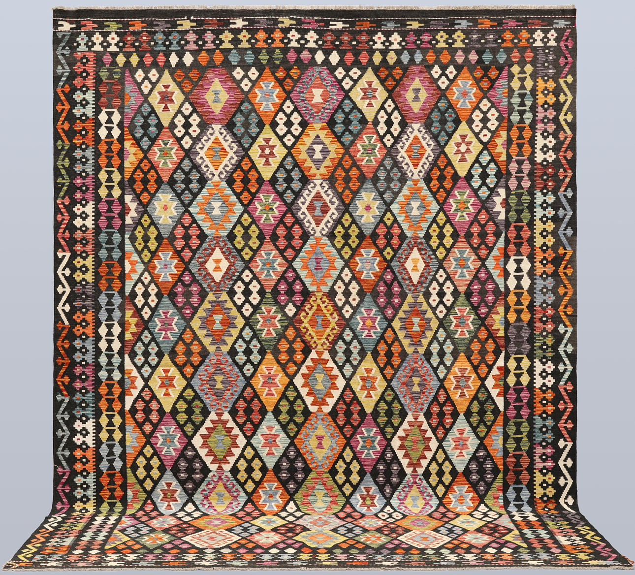 ORIENT CARPET. Kelim Classic Design, 345 x 263 cm.