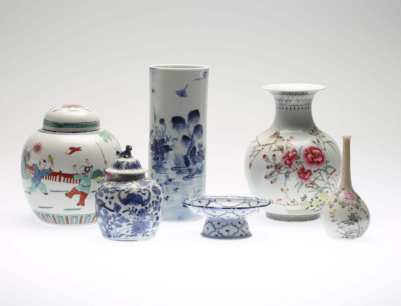 PORSLINSFÖREMÅL, 6 delar, Kina, 1900-talets andra hälft.