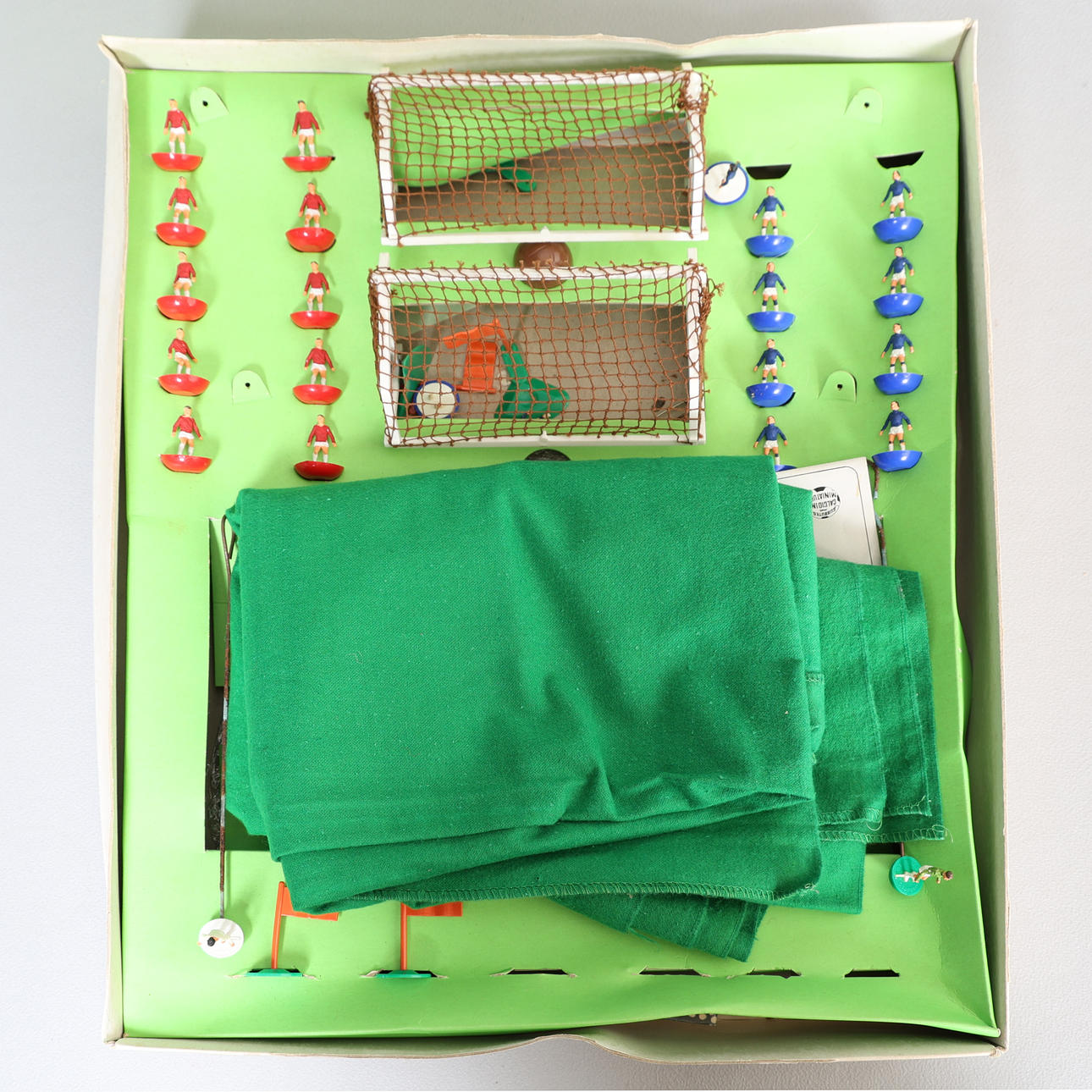 A 1970'S SUBBUTEO TABLE SOCCER GAME.