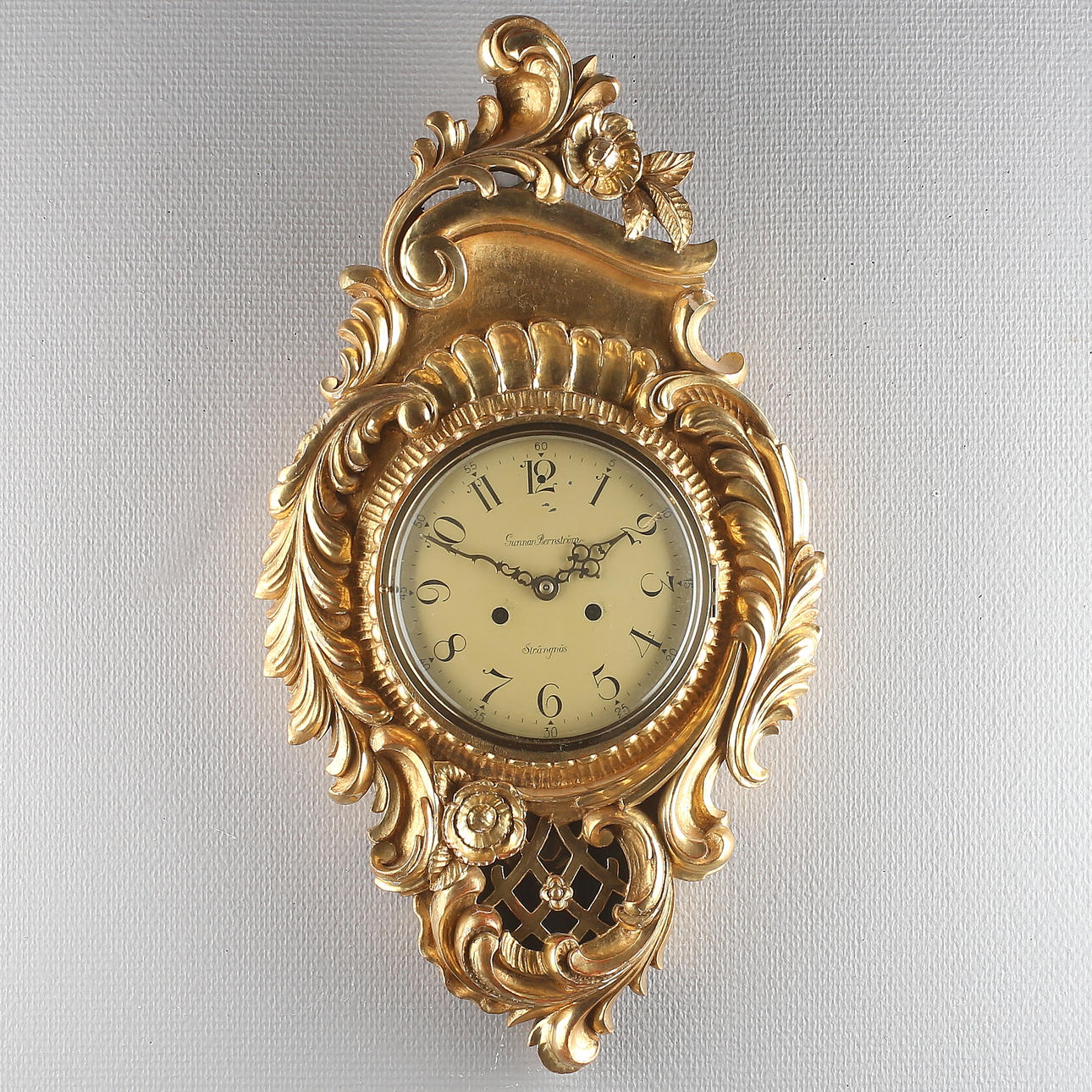 VÄGGPENDYL, rokokostil, förgylld, 1900-tal.