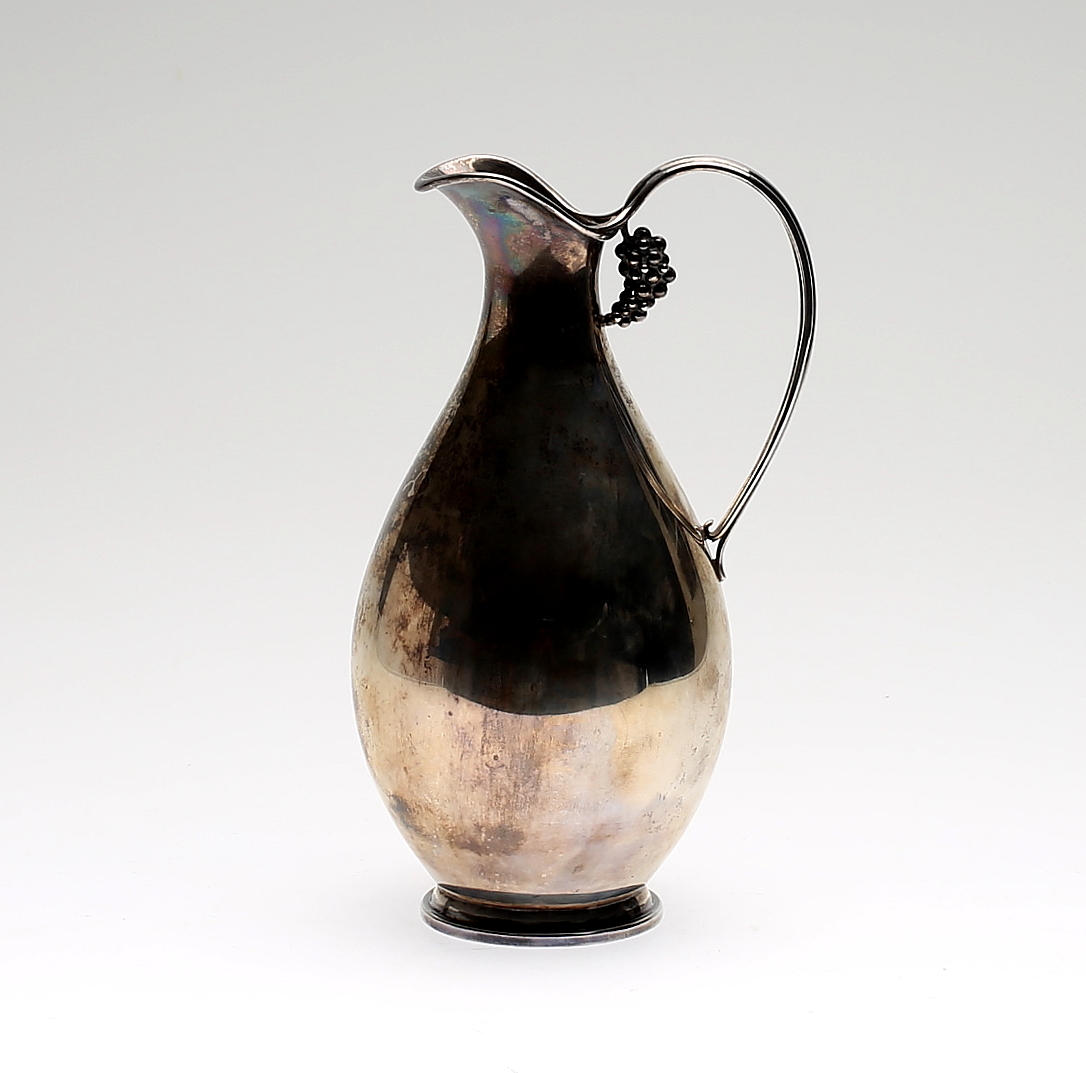 KANNA, silver, Nordisk Silverkonst, Helsingborg, 1948. Vikt ca 521 g.