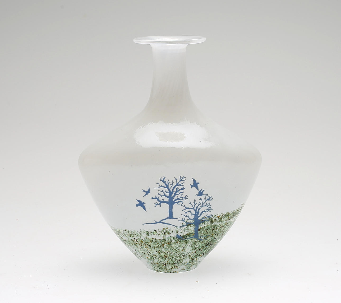 FLASKA, glas, "Maj", Kjell Engman, Kosta Boda.