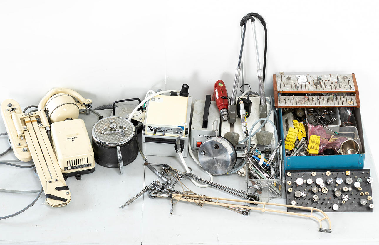 HAMMASLAITTEET, paljon Siemens, 1900-luvun jälkipuoli.