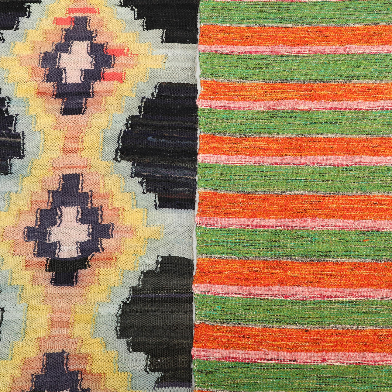 TRASMATTOR, 2 st, vävda, 1900-talets andra hälft.