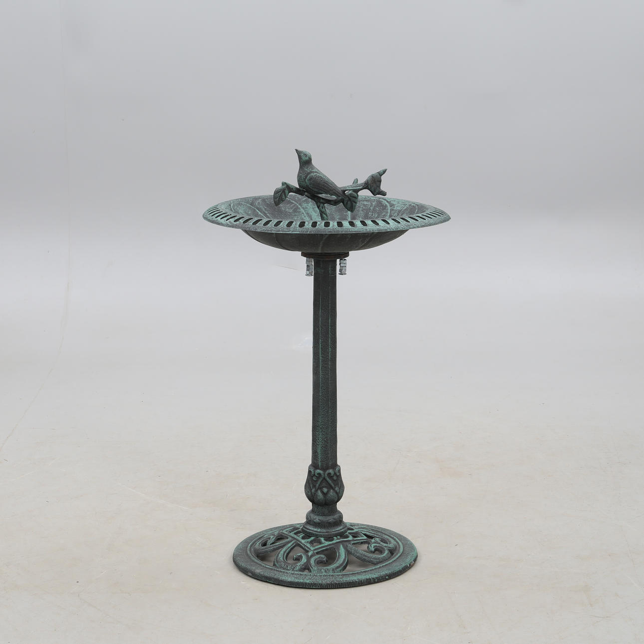 BIRD BATH, cast iron.