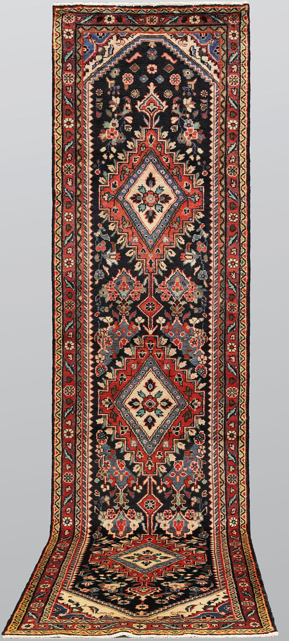ORIENT CARPET, Hamadna, gallery model, 382x98 cm.