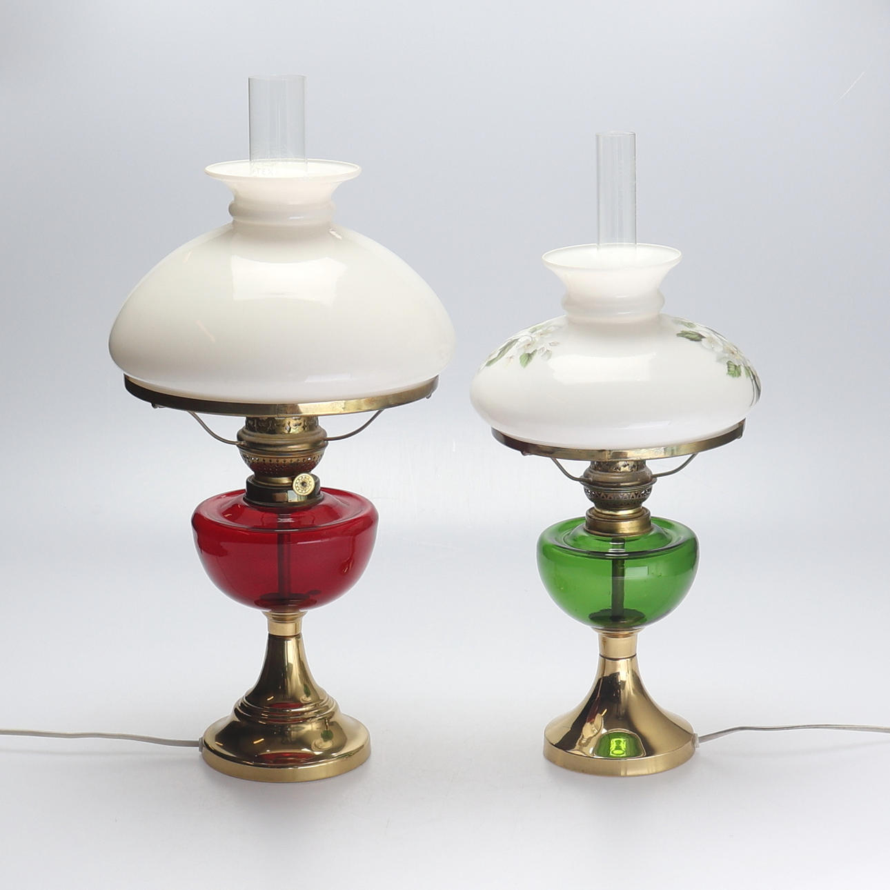 BORDLAMPER 2 STK, elektrificerede olielamper. messing/glas.