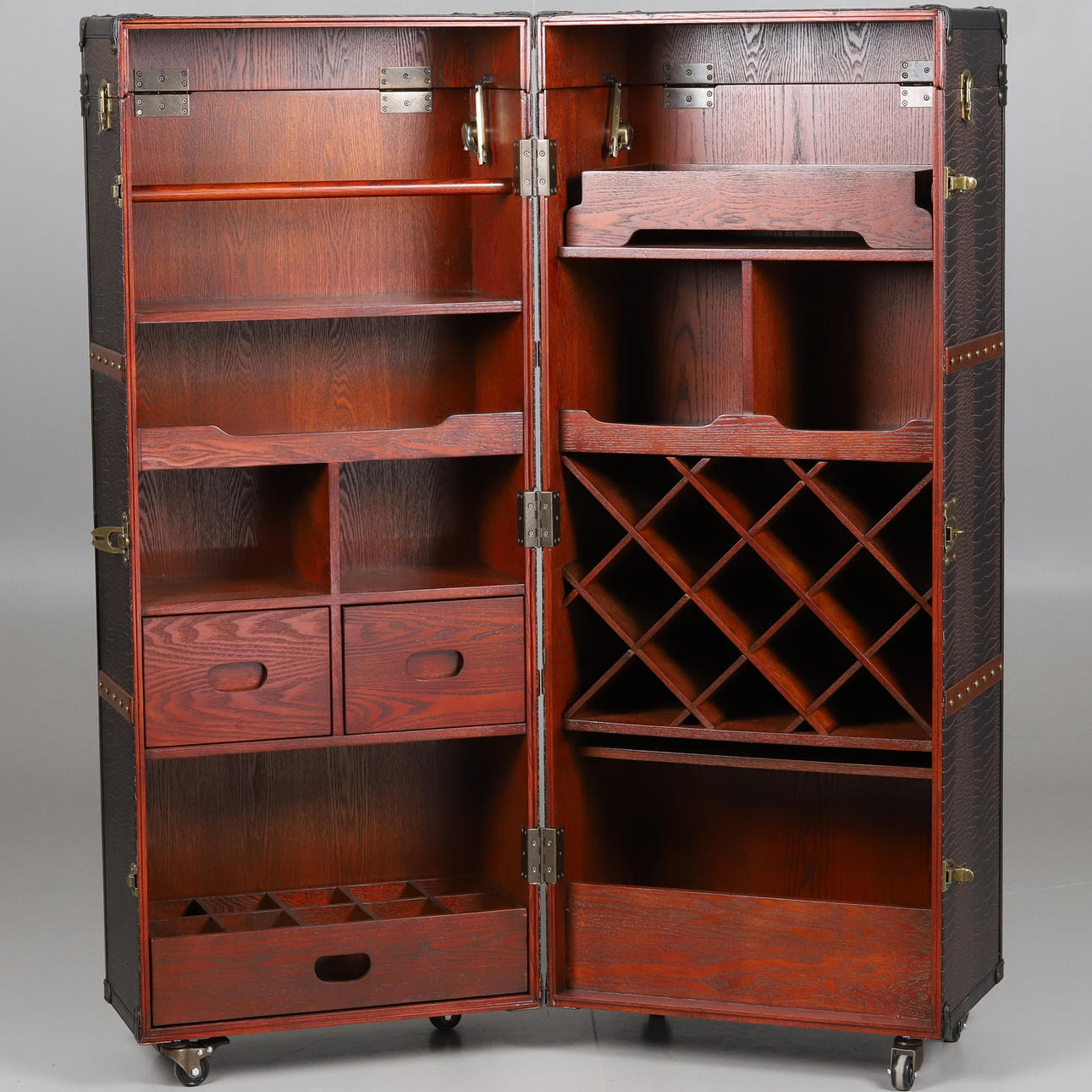 BARSKAB. Globetrotter firkantet design.