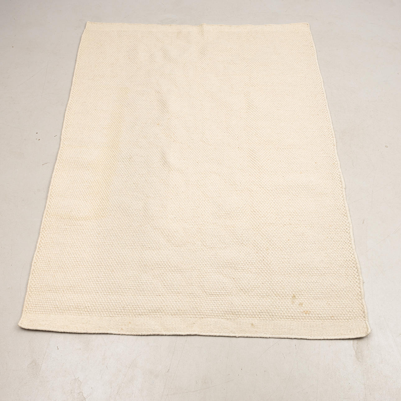 TÆPPE, CARE & FAIR, Indien. ca. 233x169 cm.