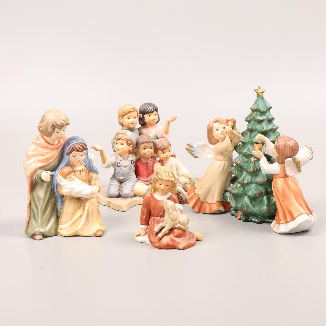 4 porcelain figurines, Goebel, Germany.