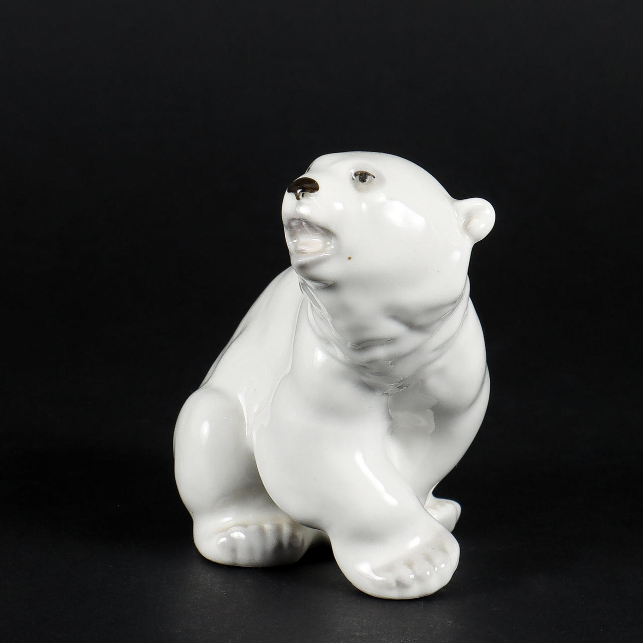 FIGURIN porslin, isbjörn, Ryssland.