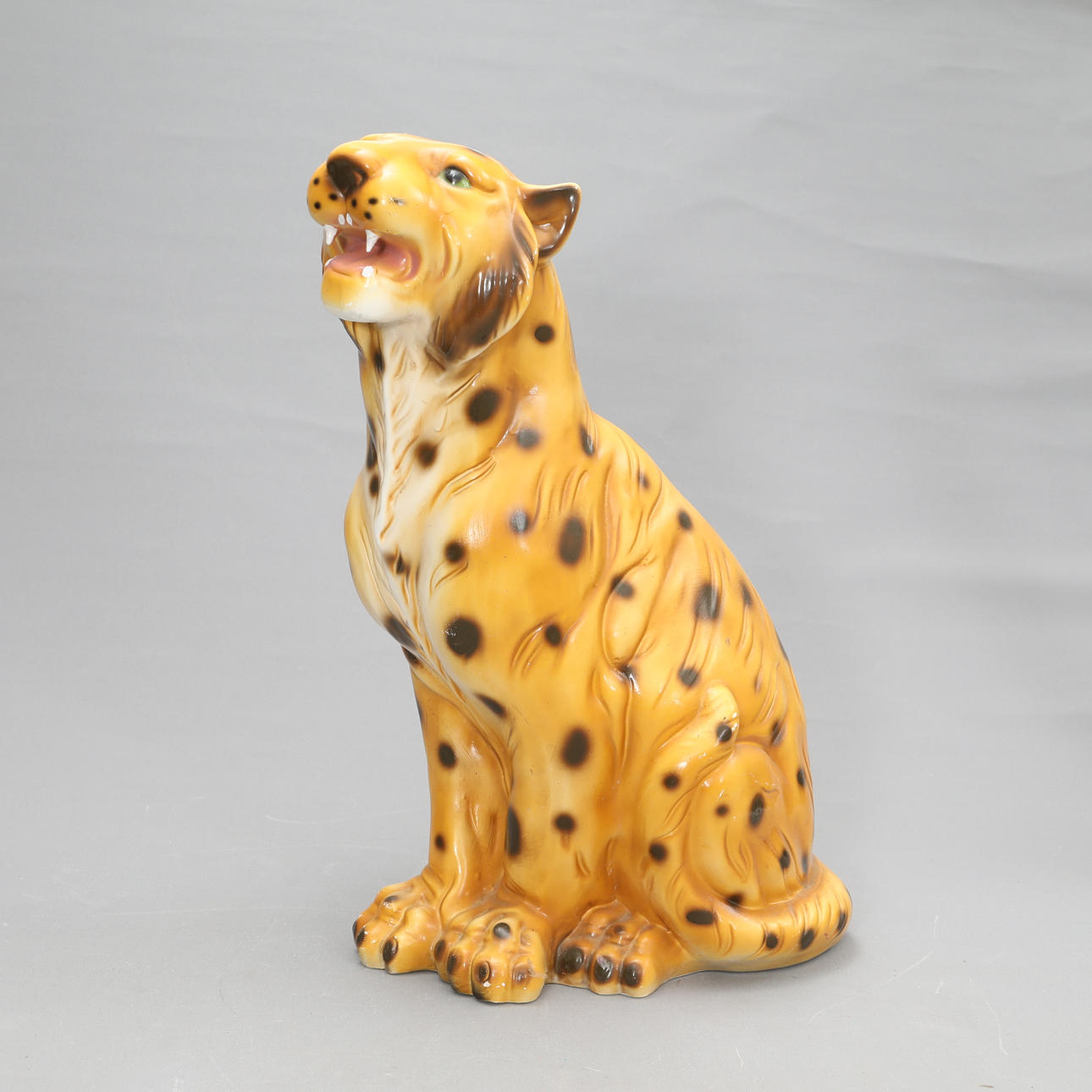 FIGURINE, leopard, ceramic.