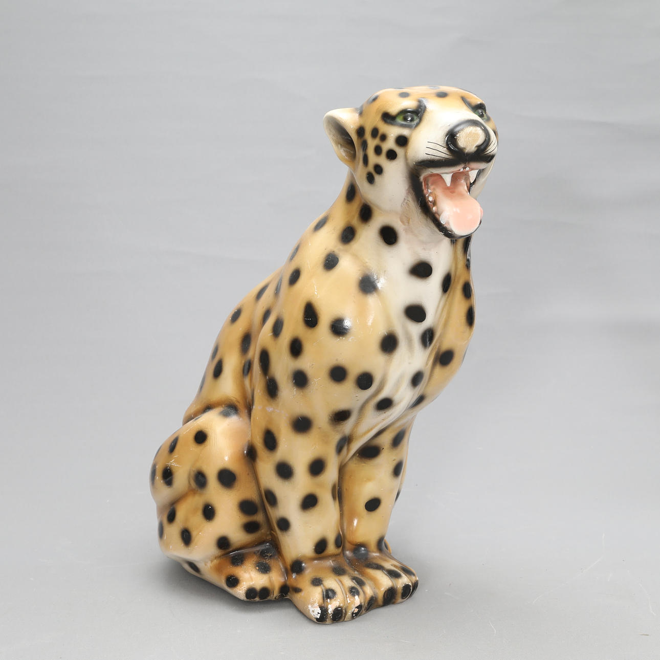 FIGURINE, leopard, ceramic.